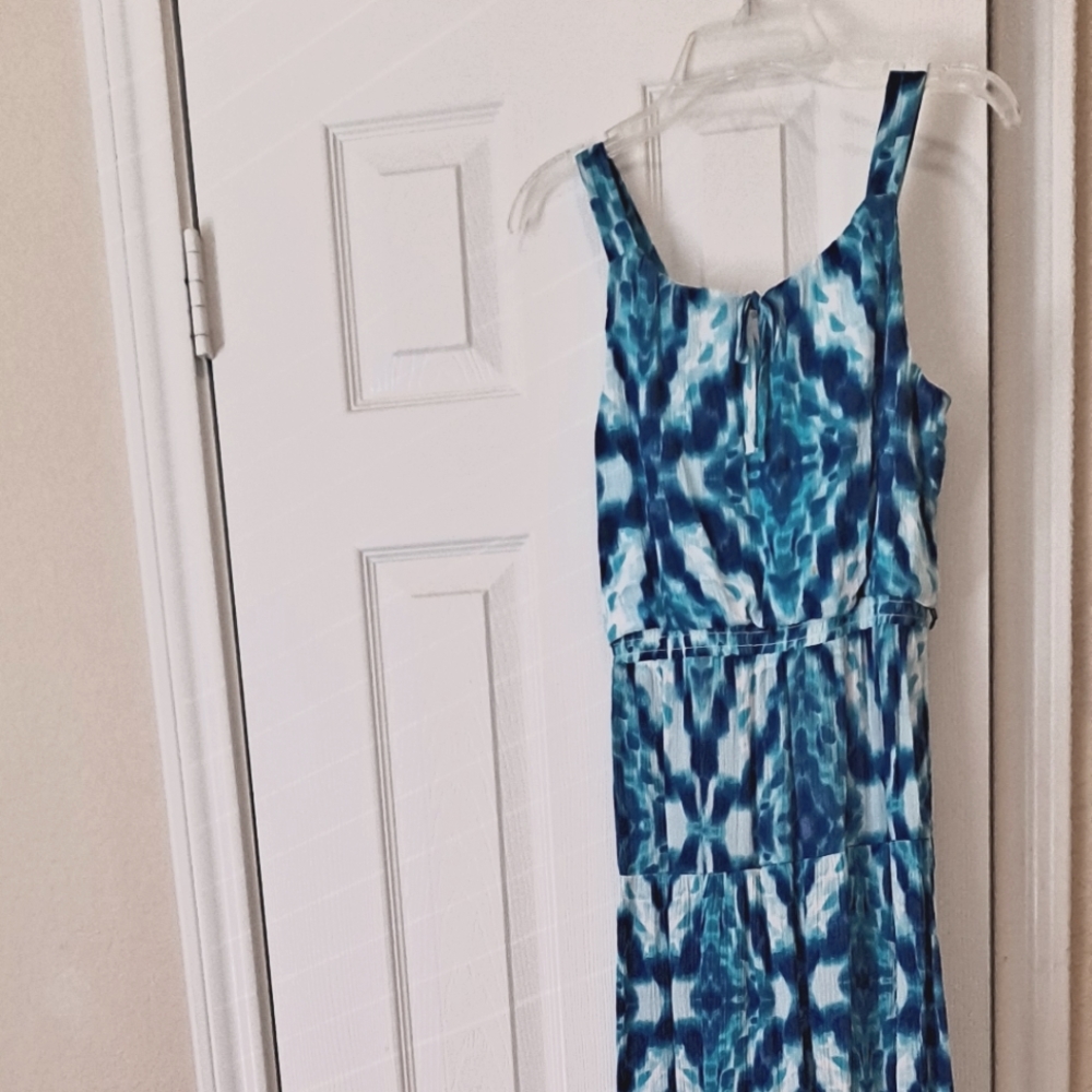 Blue dress